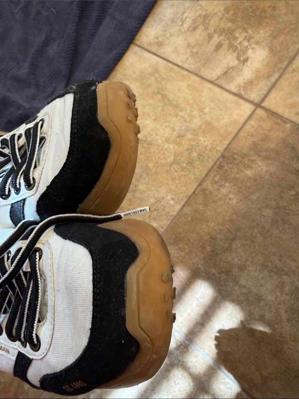 Sam Edelman Men's White and Black Retro Trainer Sneakers - Picture 3 of 10